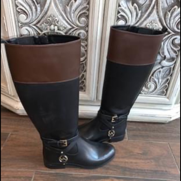 Michael Kors boots - Picture 1 of 3